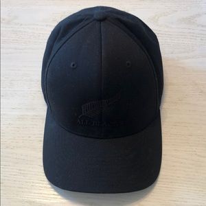 All Blacks Fitted Hat L-XL Flexfit Never Worn